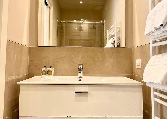 Villa Mirage *