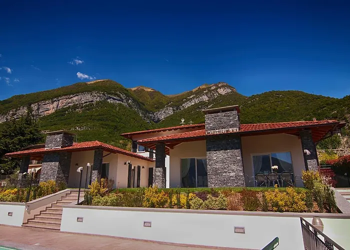 Villa Mirage *